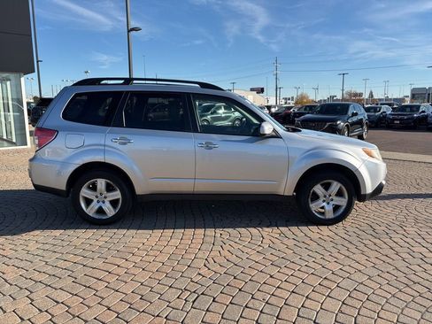 Used 2009 Subaru Forester 2.5X w/ Popular Equipment Group 4B image 4