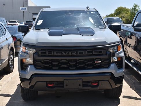 Used 2024 Chevrolet Silverado 1500 Custom Trail Boss AWD/4WD image 3