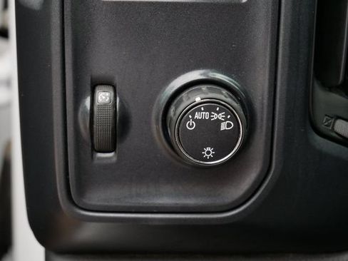 Used 2018 Chevrolet Silverado 1500 W/T w/ WT Convenience Package AWD/4WD image 16