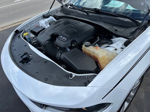 Used 2021 Dodge Charger SXT image 10