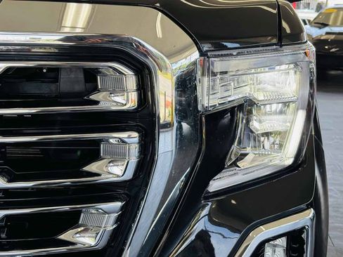 Used 2022 GMC Sierra 1500 SLT w/ SLT Premium Plus Package AWD/4WD image 23