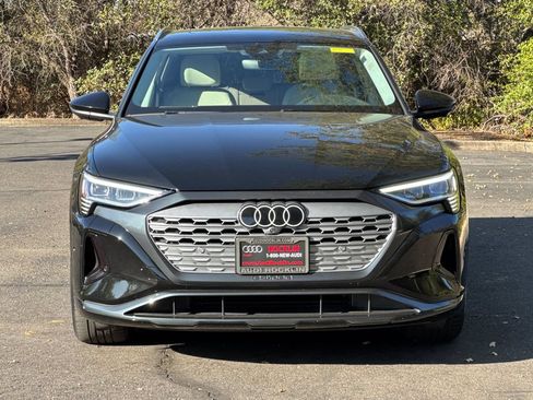 Used 2024 Audi Q8 e-tron Premium Plus w/ Premium Plus Package AWD/4WD image 12