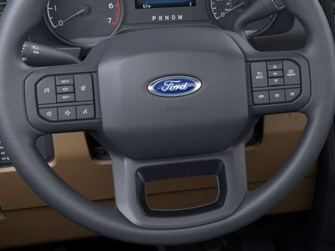Used 2025 Ford F350 XLT AWD/4WD image 12