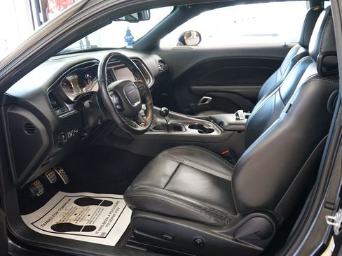 Used 2016 Dodge Challenger R/T Plus RWD image 27