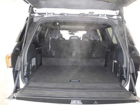 New 2025 Lincoln Navigator L Reserve w/ Jet Appearance Package AWD/4WD image 15