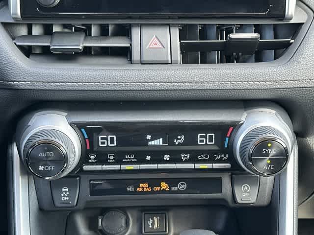Used 2025 Toyota RAV4 XLE FWD image 14