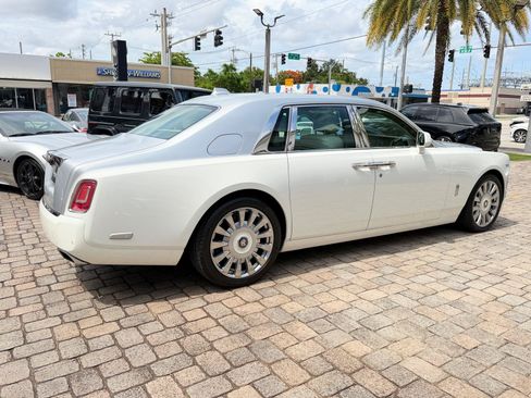 Used 2019 Rolls-Royce Phantom Sedan RWD image 11