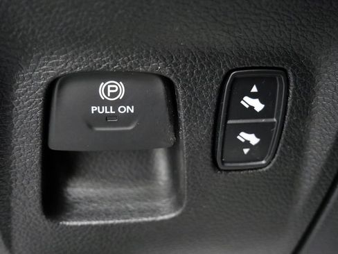 Used 2022 RAM 1500 Big Horn AWD/4WD image 26