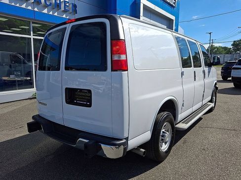 Used 2024 Chevrolet Express 2500 w/ Driver Convenience Package RWD image 7