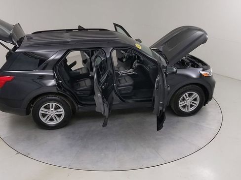 Certified 2022 Ford Explorer XLT w/ Equipment Group 202A image 49