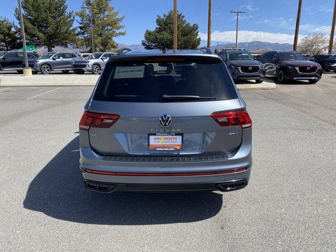 Used 2023 Volkswagen Tiguan SE R-Line image 53