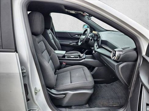 Used 2025 Chevrolet Equinox LT AWD/4WD image 21