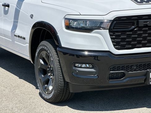 New 2026 RAM 1500 Big Horn AWD/4WD image 9