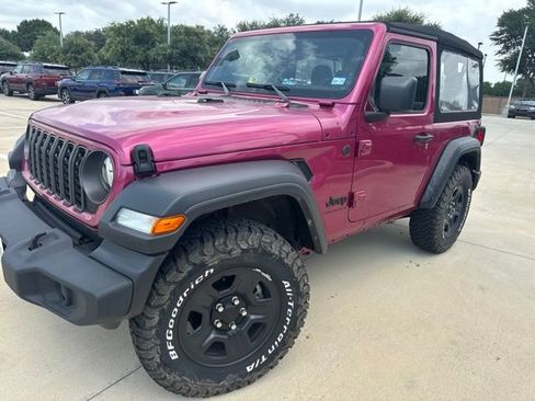 Used 2024 Jeep Wrangler Sport AWD/4WD image 7
