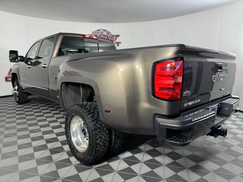 Used 2015 GMC Sierra 3500 Denali image 25
