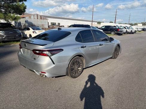 Used 2022 Toyota Camry SE AWD/4WD image 5