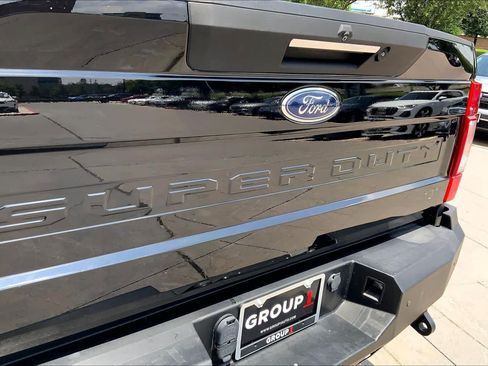 Used 2022 Ford F250 Lariat w/ Lariat Ultimate Package AWD/4WD image 31