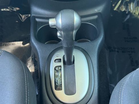 Used 2015 Nissan Versa w/ SL Tech Package FWD image 21