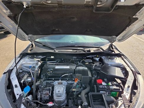 Used 2013 Honda Accord LX image 21