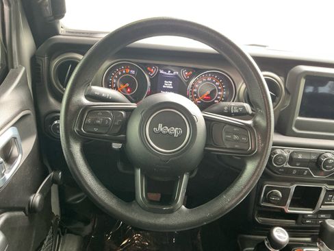 Used 2022 Jeep Gladiator Sport AWD/4WD image 12