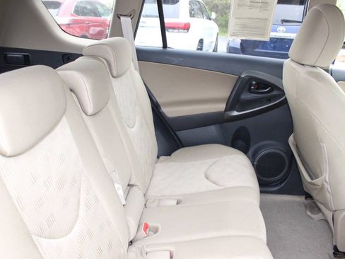 Used 2011 Toyota RAV4 4WD w/ Base L4 Extra Value Pkg image 16