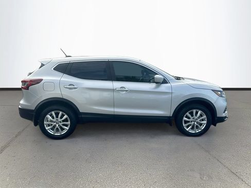 Used 2021 Nissan Rogue Sport S FWD image 8