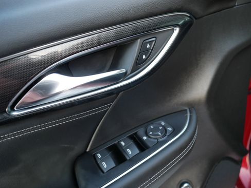 Used 2023 Buick Envision Preferred image 19