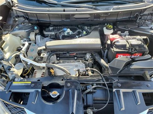 Used 2016 Nissan Rogue S image 28