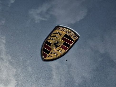 Used 2020 Porsche Taycan 4S image 35