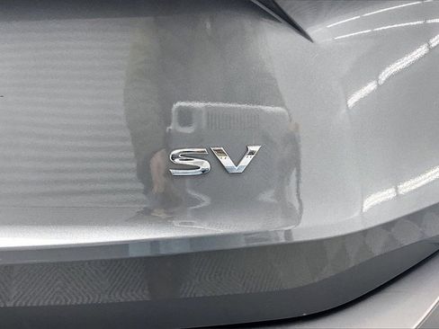 Used 2023 Nissan Rogue SV image 8