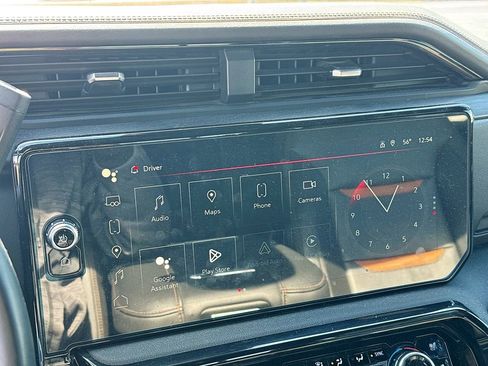 Used 2024 GMC Sierra 2500 AT4 w/ AT4 Premium Plus Package image 15