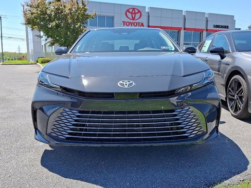 New 2026 Toyota Camry XLE AWD/4WD image 2