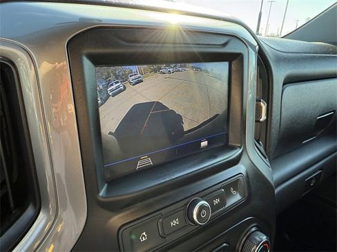 Used 2021 Chevrolet Silverado 2500 Custom w/ Custom Value Package image 21