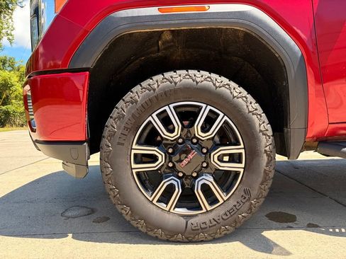 Used 2022 GMC Sierra 2500 AT4 w/ Gooseneck/5TH Wheel Package AWD/4WD image 9