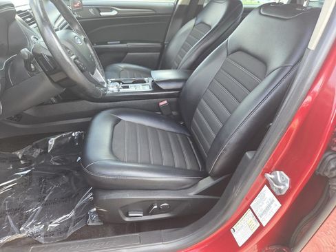 Used 2018 Ford Fusion SE w/ Equipment Group 201A FWD image 20