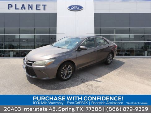 Used 2016 Toyota Camry SE FWD image 1