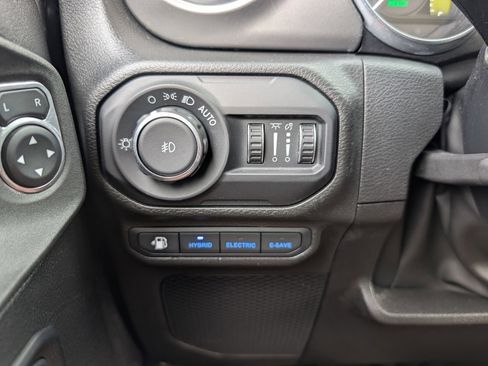 Used 2022 Jeep Wrangler Unlimited Rubicon 4xe w/ Cold Weather Group image 35