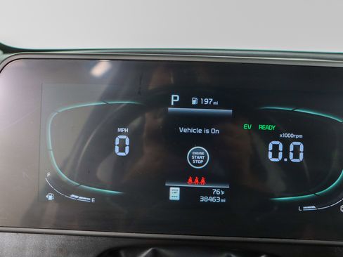 Used 2023 Kia Sportage EX AWD/4WD image 15
