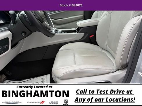 Used 2022 Jeep Grand Cherokee L Overland w/ Luxury Tech Group IV image 10