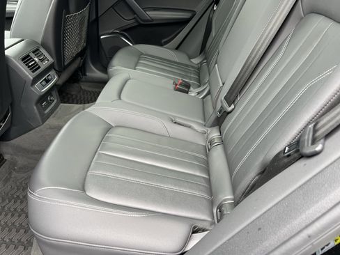 Used 2021 Audi Q5 Premium Plus w/ Premium Plus Package image 34