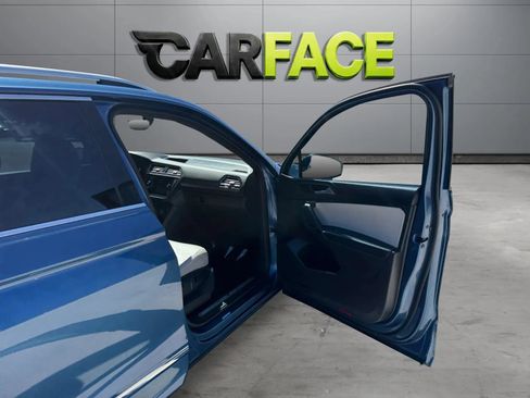 Used 2019 Volkswagen Tiguan SEL R-Line AWD/4WD image 25