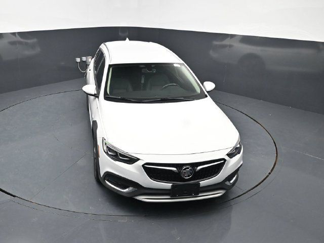 Used 2018 Buick Regal Essence w/ Driver Confidence Package #1 AWD/4WD image 29