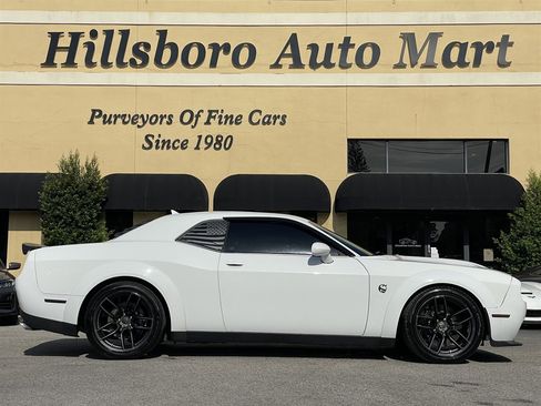 Used 2019 Dodge Challenger R/T Scat Pack w/ Widebody Package RWD image 4