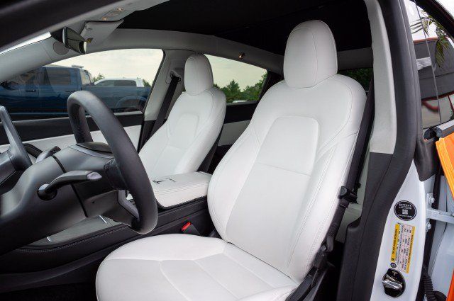 Used 2022 Tesla Model Y Performance AWD/4WD image 30