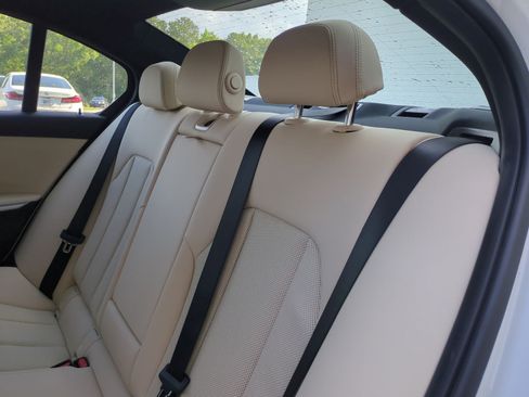 Used 2026 BMW 330i Sedan w/ Premium Package RWD image 31