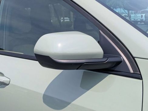 Used 2026 Chevrolet Equinox ACTIV w/ Convenience Package III AWD/4WD image 8