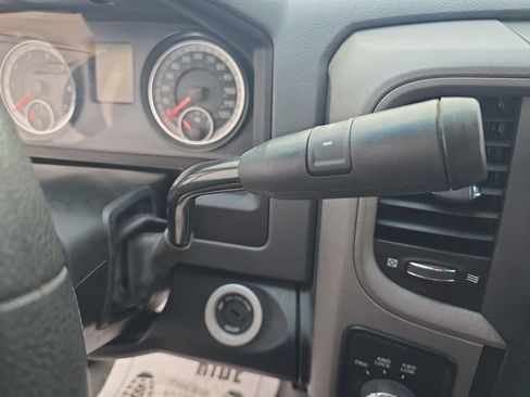 Used 2016 RAM 2500 Tradesman w/ Chrome Appearance Group image 23