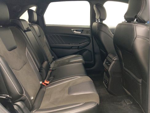 Used 2019 Ford Edge ST w/ Equipment Group 401A AWD/4WD image 19