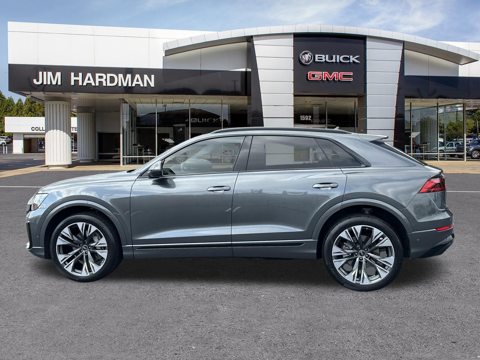 Used 2025 Audi Q8 Premium Plus AWD/4WD image 4