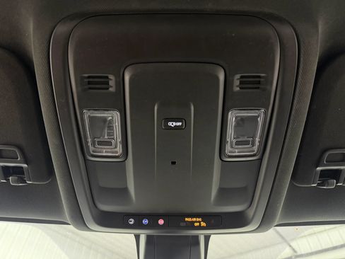 Used 2022 GMC Yukon XL SLE w/ Max Trailering Package AWD/4WD image 32